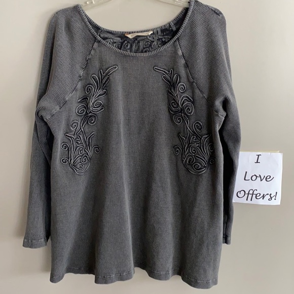 Scrolled Flowy Waffle Top - Picture 1 of 4